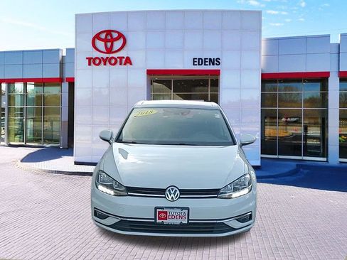 Used 2018 Volkswagen Golf S image 9