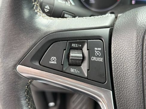 Used 2022 Buick Encore Preferred w/ Safety Package FWD image 24