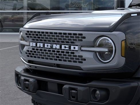 New 2025 Ford Bronco Badlands image 19