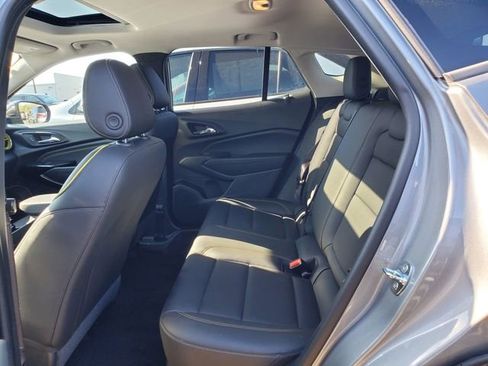 Certified 2024 Chevrolet Trax ACTIV w/ Sunroof Package FWD image 11