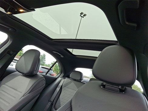 Certified 2025 Mercedes-Benz C 300 4MATIC Sedan image 14