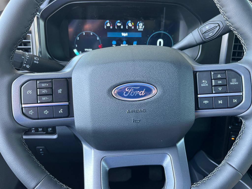 New 2026 Ford F250 Lariat w/ Black Appearance Package AWD/4WD image 20