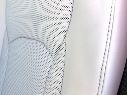 Used 2022 Lexus RX 350L Premium image 13