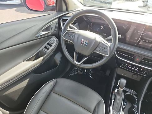 Used 2024 Buick Encore GX Avenir image 10