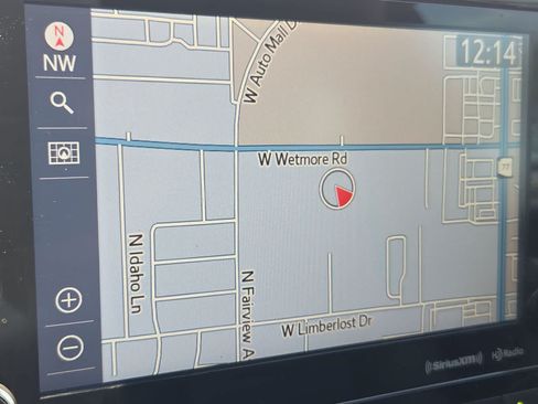 Used 2021 Toyota Highlander XLE FWD image 28