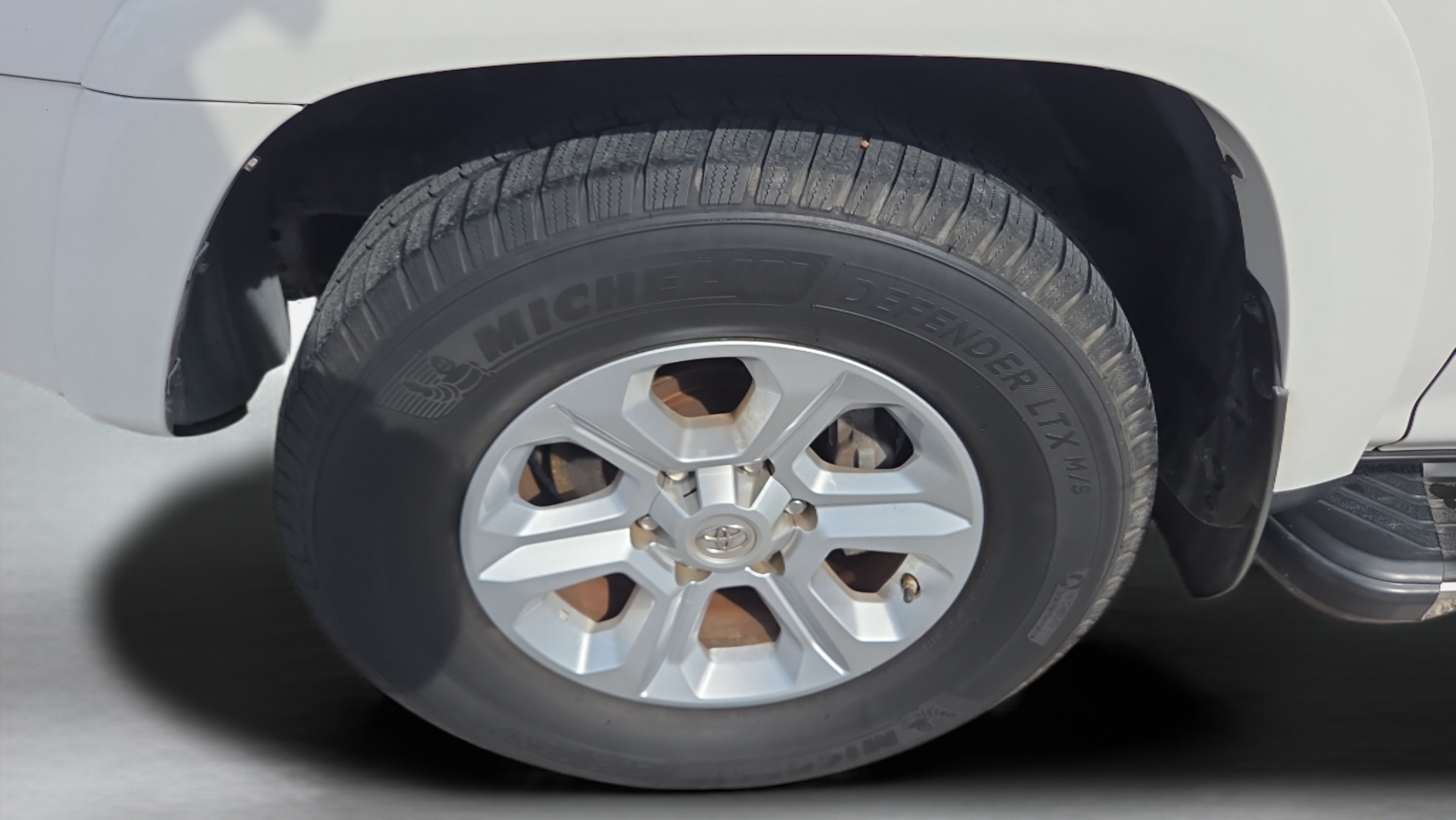Used 2017 Toyota 4Runner SR5 Premium RWD image 38