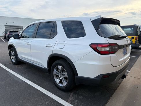 Used 2023 Honda Pilot EX-L image 3