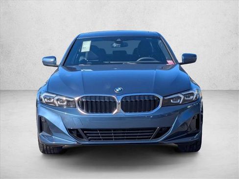 Used 2026 BMW 330i xDrive Sedan w/ Premium Package AWD/4WD image 5