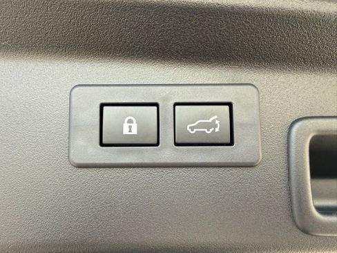 New 2026 Subaru Outback Limited image 32