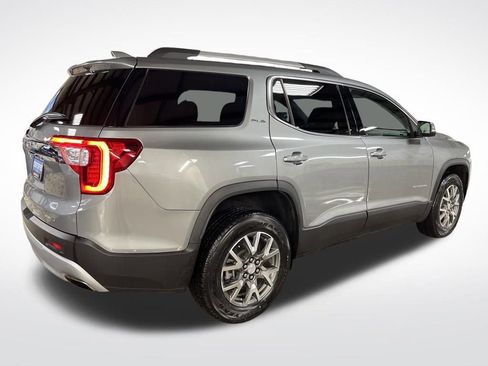 Certified 2023 GMC Acadia SLE w/ Driver Convenience Package image 5