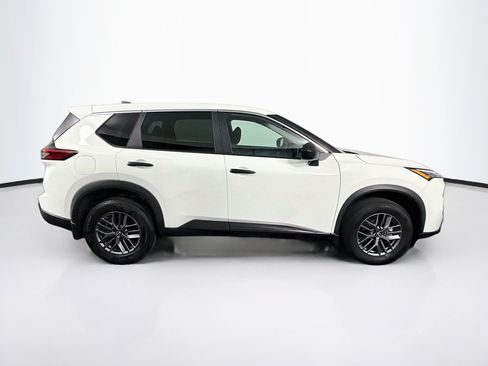 Used 2026 Nissan Rogue S FWD image 10