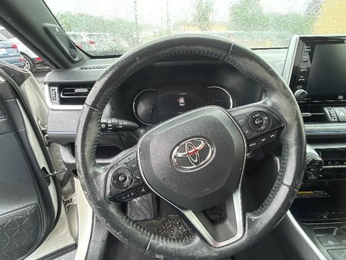 Used 2019 Toyota RAV4 XSE AWD/4WD image 28