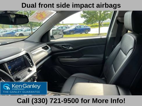 Used 2023 GMC Acadia SLT w/ Preferred Package AWD/4WD image 39