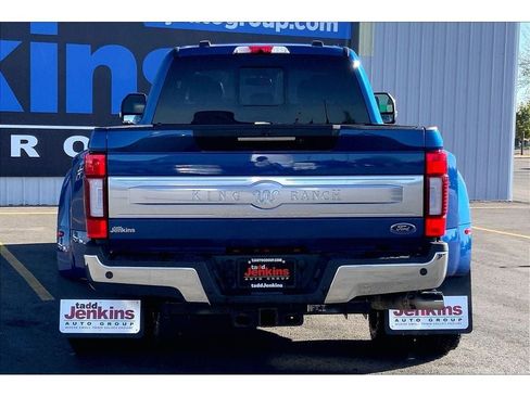 Used 2022 Ford F350 King Ranch w/ King Ranch Ultimate Package AWD/4WD image 4