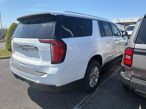 Used 2024 GMC Yukon XL SLT image 5