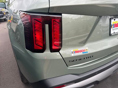 New 2025 Kia Sorento X-Line EX image 37