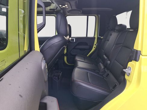 Used 2023 Jeep Gladiator Rubicon w/ LED Lighting Group image 14