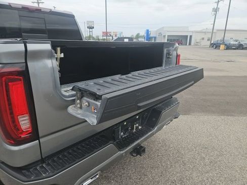 Used 2024 GMC Sierra 1500 Denali Ultimate AWD/4WD image 12