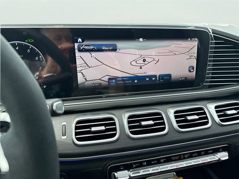 New 2025 Mercedes-Benz GLE 63 AMG S image 18