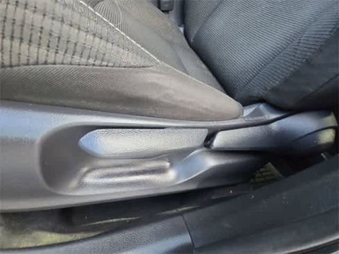 Used 2019 Toyota C-HR XLE image 16