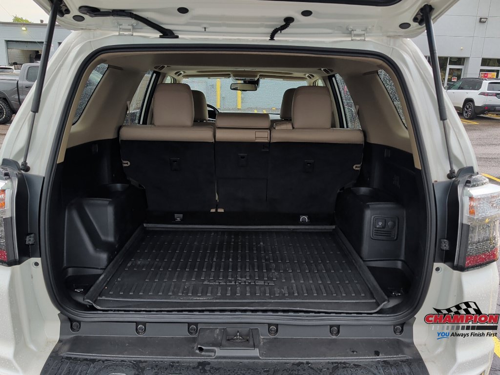 Used 2023 Toyota 4Runner Limited AWD/4WD image 13