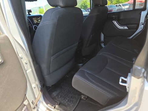Used 2013 Jeep Wrangler Unlimited Sahara w/ Connectivity Group AWD/4WD image 20