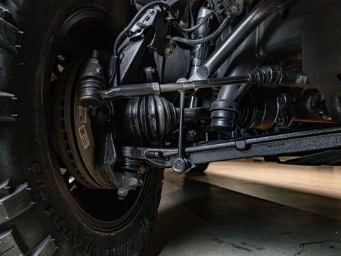 Used 2025 GMC Sierra 3500 Denali w/ Denali Reserve Package image 13