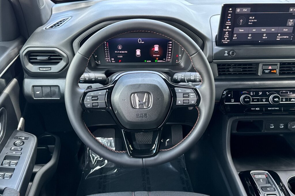 New 2026 Honda Pilot Sport image 16