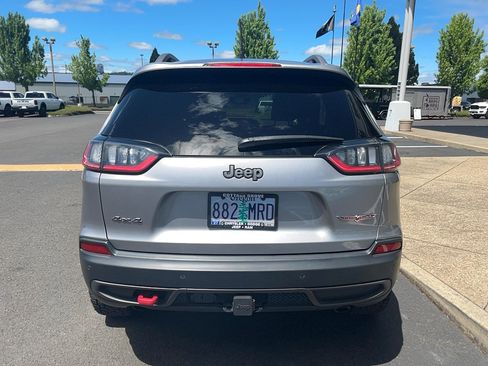 Used 2021 Jeep Cherokee Trailhawk w/ Trailer Tow Group AWD/4WD image 9