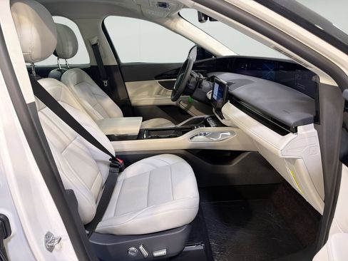 New 2026 Lincoln Nautilus Premier w/ Equipment Group 102A AWD/4WD image 29