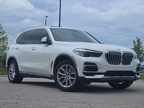 Used 2022 BMW X5 xDrive40i w/ Premium Package AWD/4WD image 1