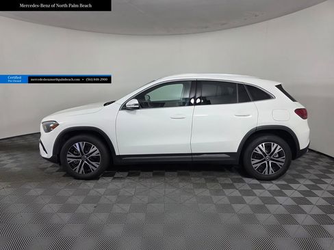 Used 2025 Mercedes-Benz GLA 250 4MATIC image 3