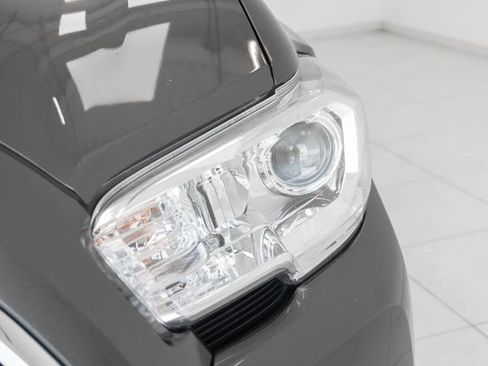 Used 2023 Toyota Tacoma SR5 RWD image 8