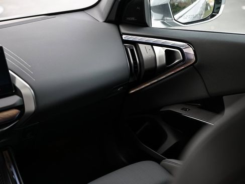 New 2026 BMW X3 xDrive30 w/ Premium Package image 28