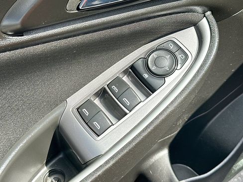 Used 2023 Chevrolet Malibu LT FWD image 17
