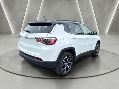 Used 2024 Jeep Compass Limited AWD/4WD image 7