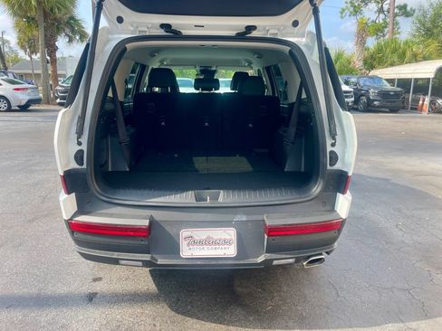 Used 2025 Hyundai Santa Fe SEL FWD image 5