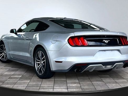 Used 2015 Ford Mustang Premium RWD image 4