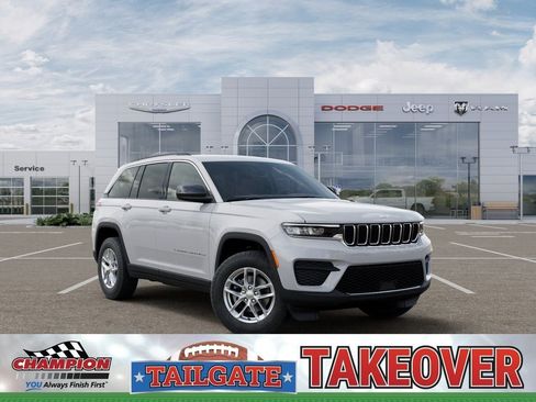 New 2026 Jeep Grand Cherokee Laredo AWD/4WD image 5