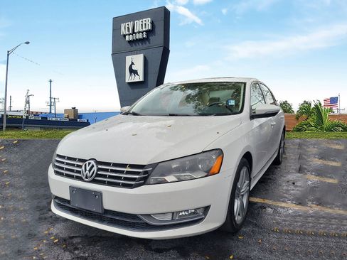Used 2012 Volkswagen Passat 3.6 SEL Premium image 1