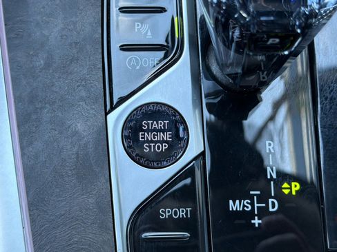 Used 2020 BMW X7 xDrive40i w/ Parking Assistance Package image 30