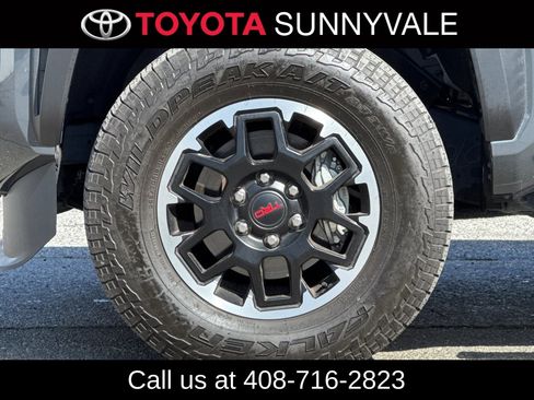 Used 2025 Toyota Tacoma TRD Off-Road AWD/4WD image 12