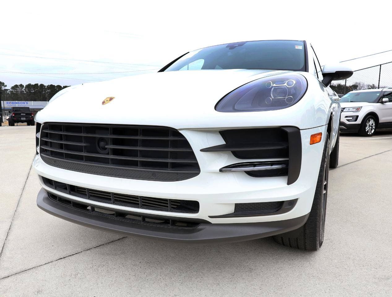 Used 2021 Porsche Macan AWD/4WD image 32