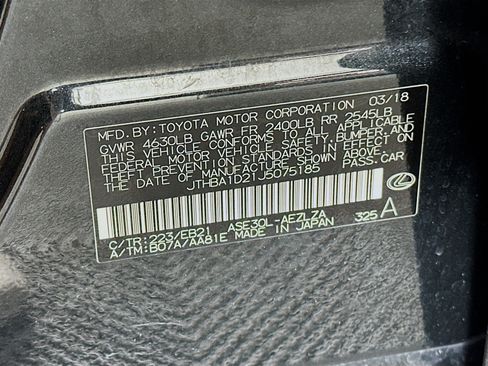 Used 2018 Lexus IS 300 w/ Comfort Package RWD image 12
