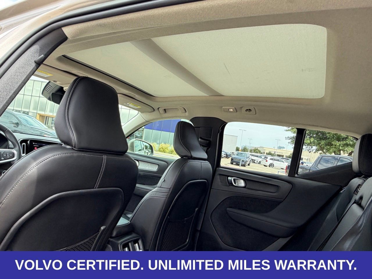 Certified 2024 Volvo XC40 B5 Plus w/ Protection Package Premier AWD/4WD image 33