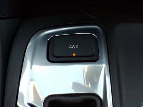 Used 2023 Chevrolet Equinox LT AWD/4WD image 18