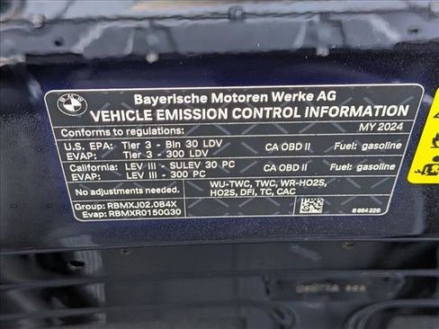 Used 2024 BMW 330i Sedan w/ Premium Package image 20