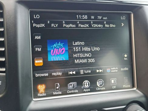 Used 2017 Jeep Grand Cherokee Altitude image 22