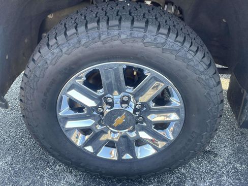 Certified 2024 Chevrolet Silverado 3500 High Country w/ High Country Premium Package AWD/4WD image 12
