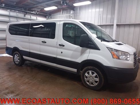 Used 2019 Ford Transit 350 XLT image 5